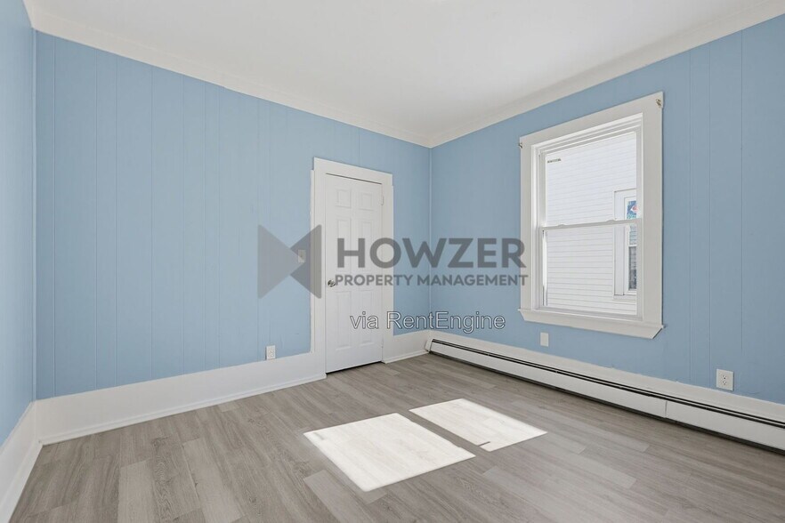 Building Photo - 12 Danube St