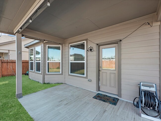 Building Photo - 7503 Merrylands Dr