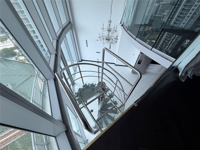 Building Photo - 690 SW 1st Ct