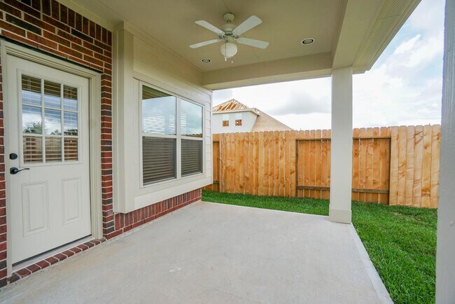 Building Photo - 2206 Argos Dr