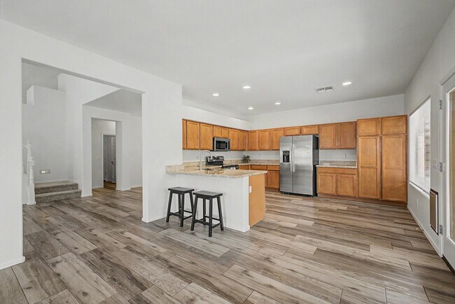 Building Photo - 42323 N 46th Dr