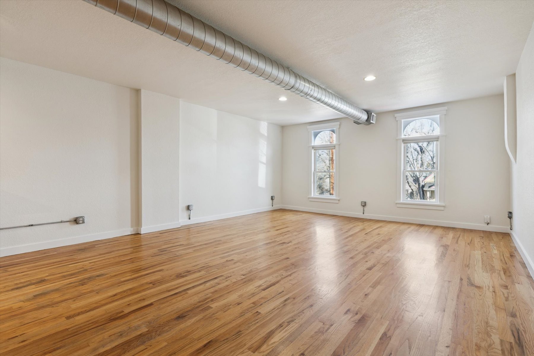 Building Photo - 117 Elati St Unit #2