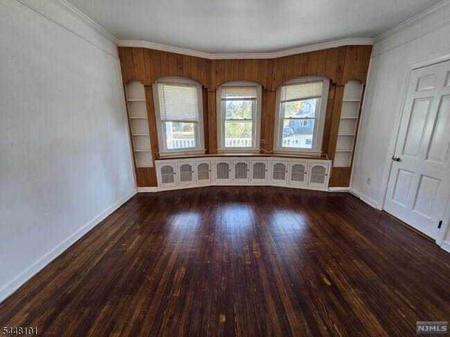 Building Photo - 482 Sterling Pl
