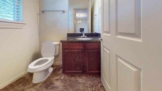 Building Photo - 709 Luther W St