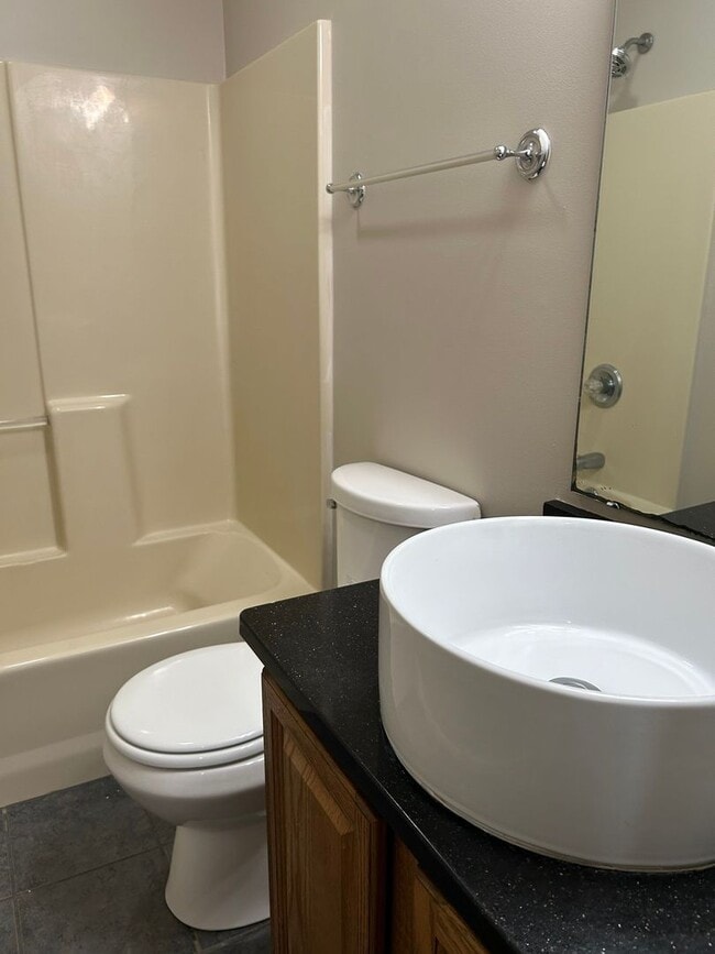 Building Photo - 1623 Lionheart Ln