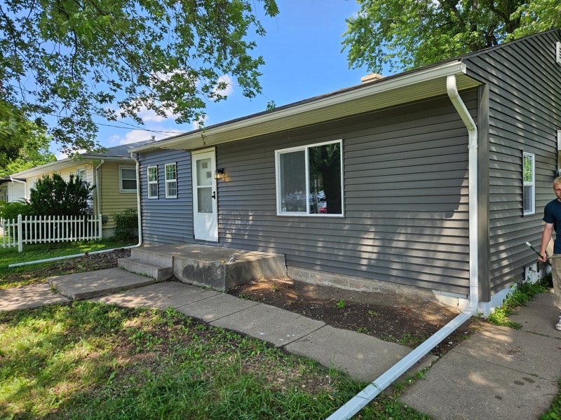 Building Photo - 2418 2nd St