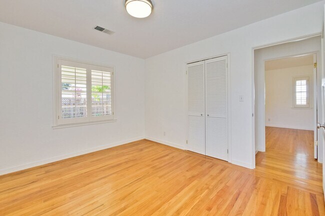 Building Photo - Wow! What a Great Home! Available Soon!