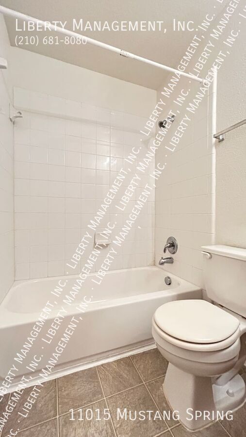 Building Photo - 11015 Mustang Spring