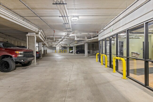 Building Photo - 8041 W Bluemound Rd