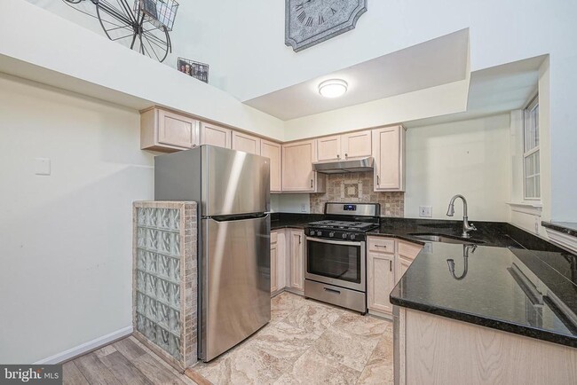 Building Photo - 1214 Tristram Cir