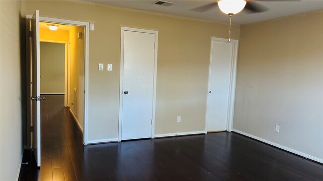Building Photo - 11407 Hazen St