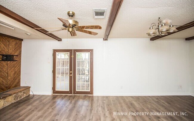Building Photo - 4628 Kemper St