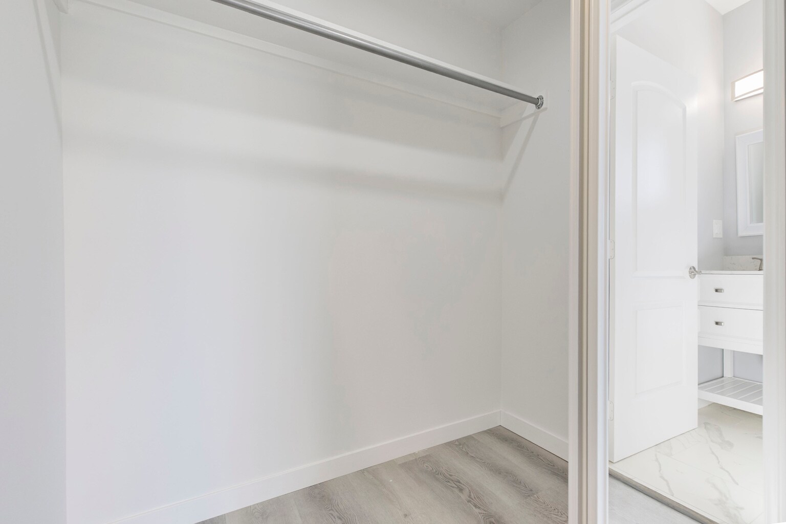 Building Photo - 10499 Yolanda Ave