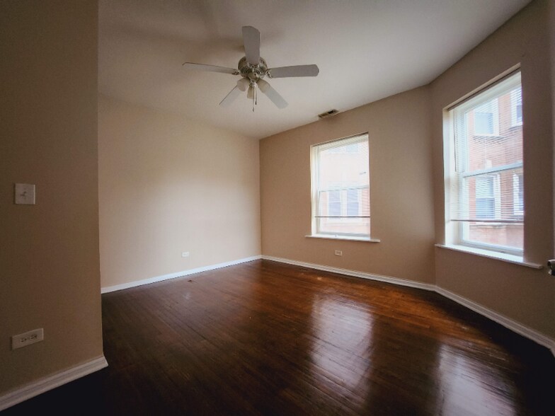 Building Photo - 7018 S Sangamon St