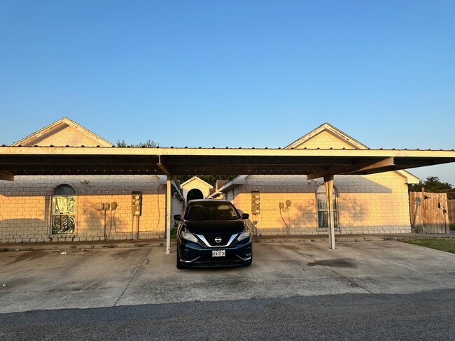 CARPORT AT THE BACK - 2109 N Erica St