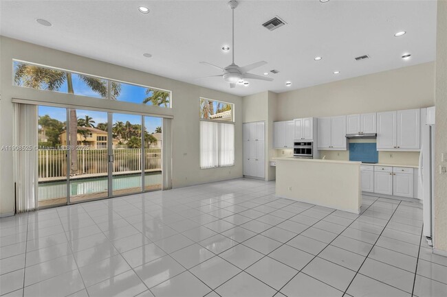 Building Photo - 18579 Harbor Light Way