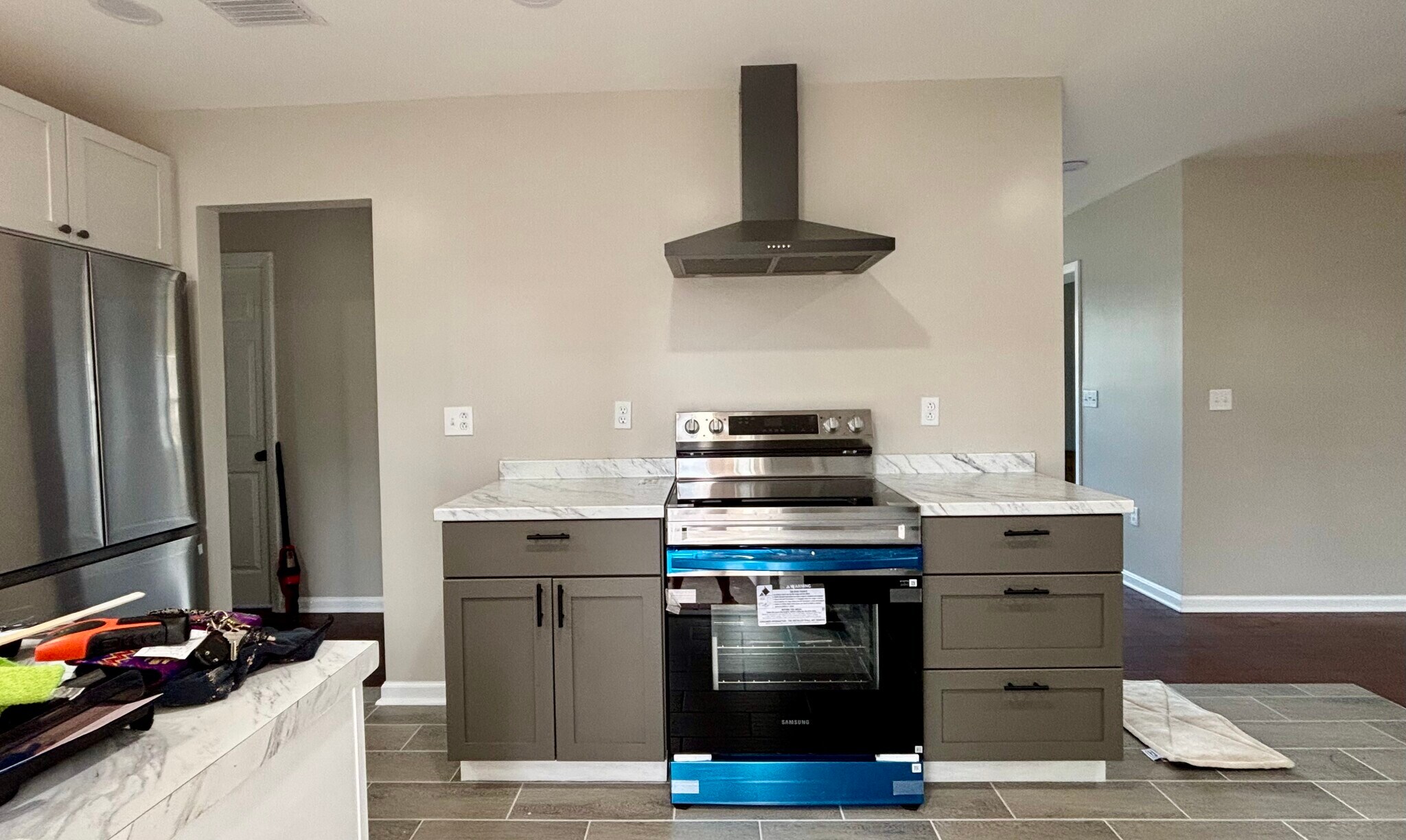 Building Photo - 2706 Canary Dr