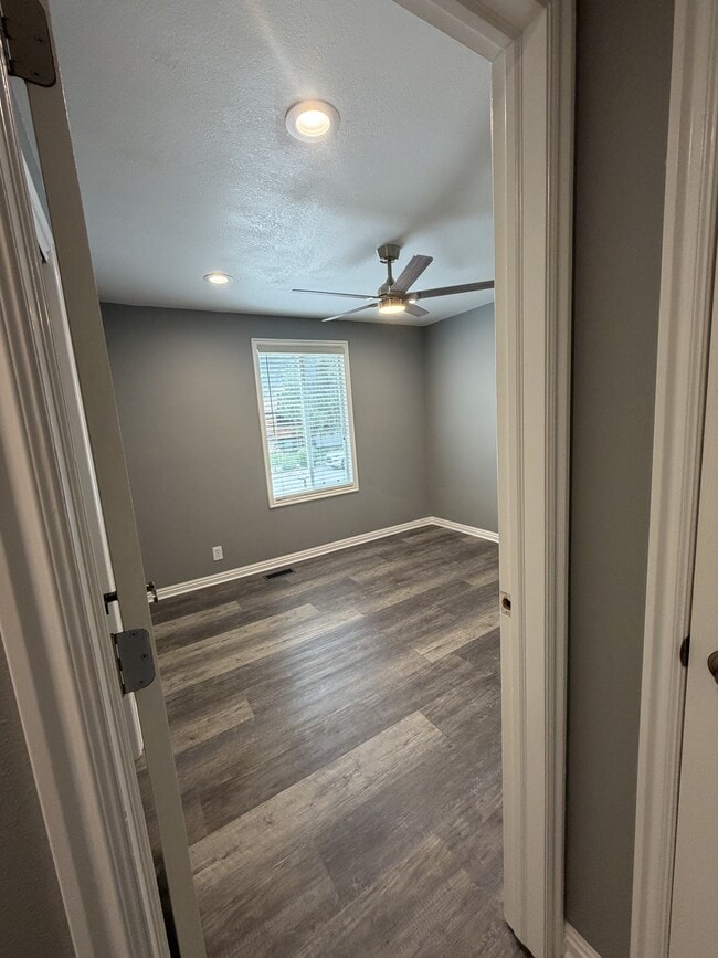 Building Photo - 3212 Hollyhock Hill