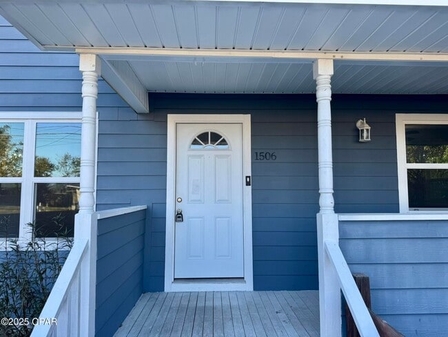 Building Photo - 1506 Pennsylvania Ave