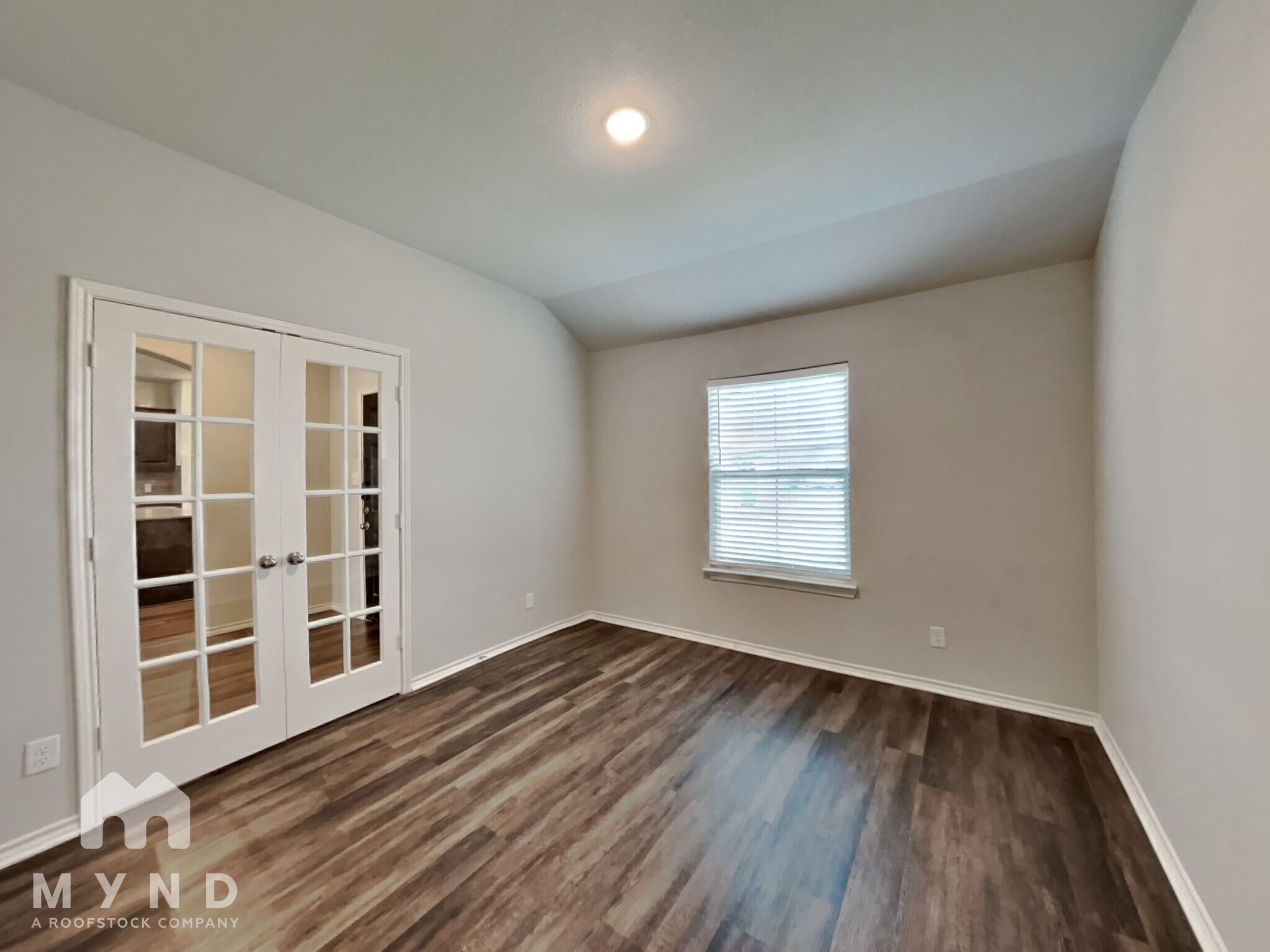 Building Photo - 3905 Chippewa Ct