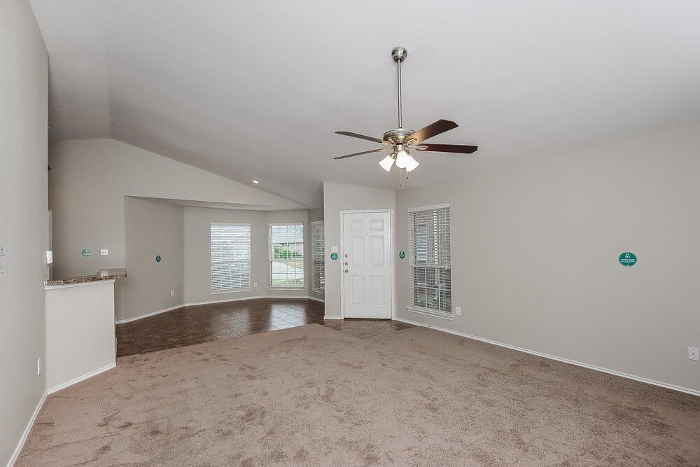 Building Photo - 5832 Melanie Dr