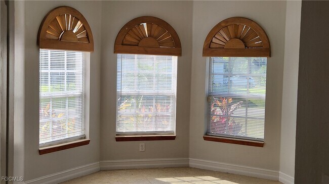 Building Photo - 2508 14th St W