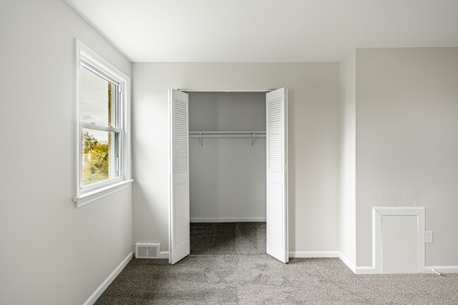 Building Photo - 61 Pennsylvania Ave