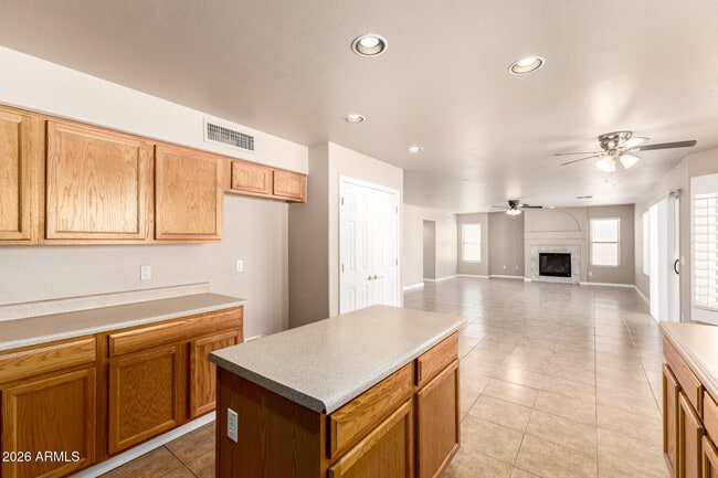 Building Photo - 1776 S 156th Ln