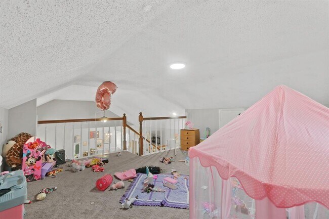 Building Photo - 2926 Lakefield Way
