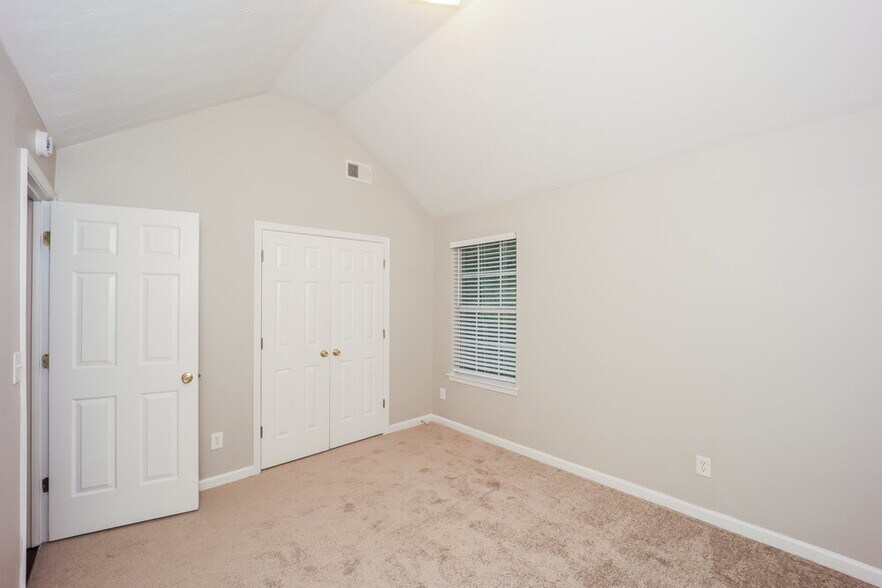 Building Photo - 3234 Diamond Bluff