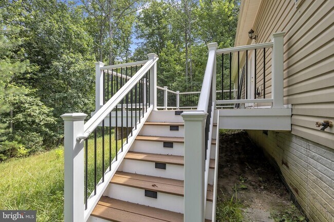 Building Photo - 11489 Lynx Dr