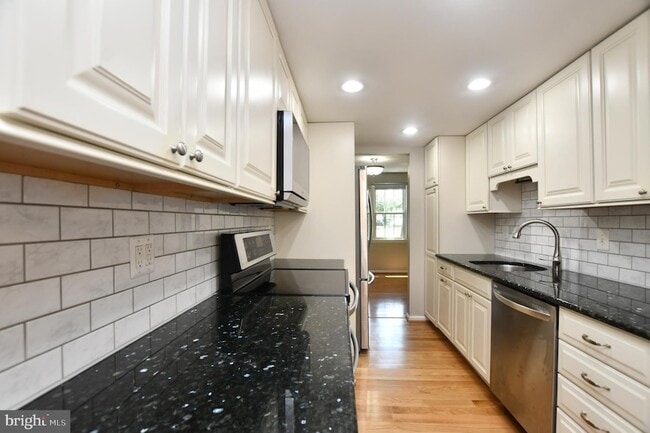 Building Photo - 7733 Trevino Ln