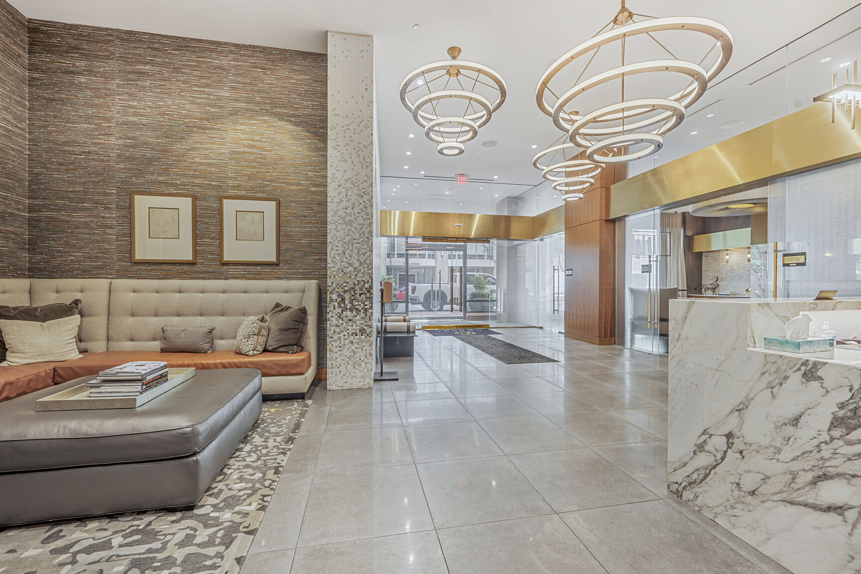 Lobby - 4960 Fairmont Ave