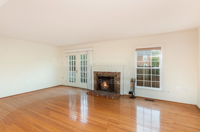Building Photo - 2514 S Arlington Mill Dr