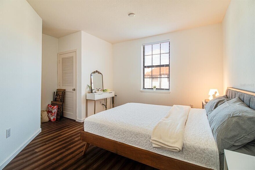 Building Photo - 5550 E Michigan St