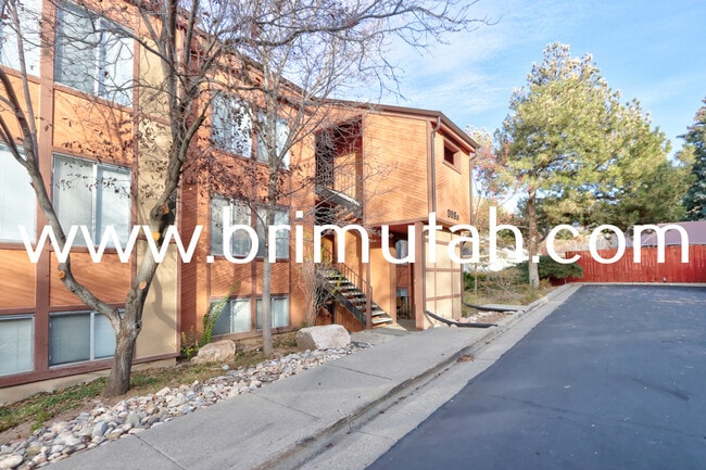 Building Photo - 3685 E 3820 S