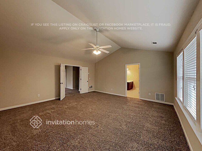 Building Photo - 1792 Sahale Falls Dr