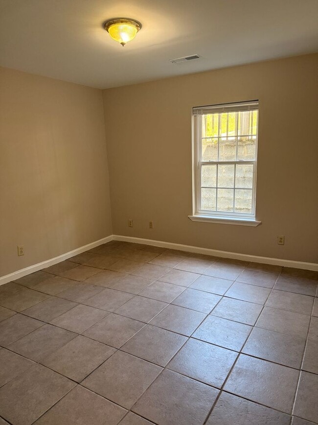 Building Photo - 57 Ashley Lauren Ln