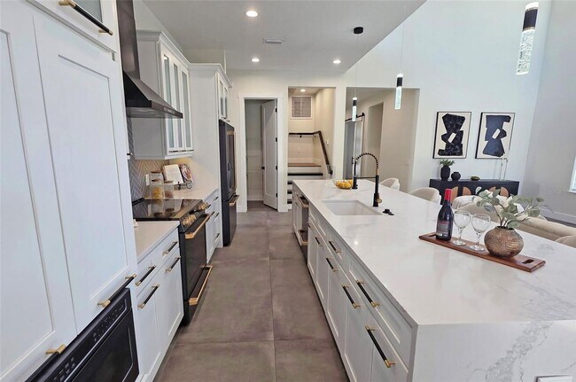 Building Photo - Bold Contemporary Sarasota Luxury Home. 4 Beds/ 4 Baths. Private Pool and Summer Grill.