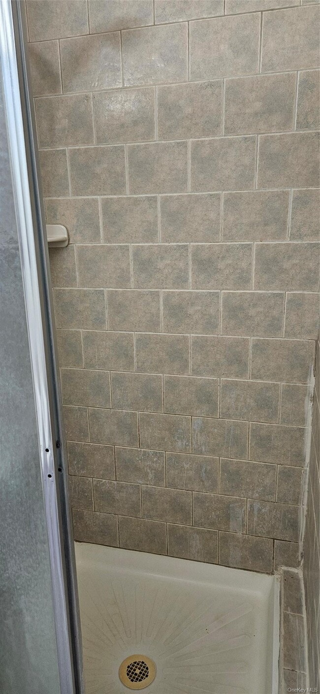 Building Photo - 276 Parkside Dr