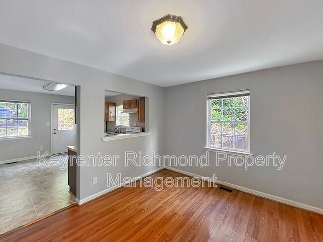 Building Photo - 6400 Kensington Ave