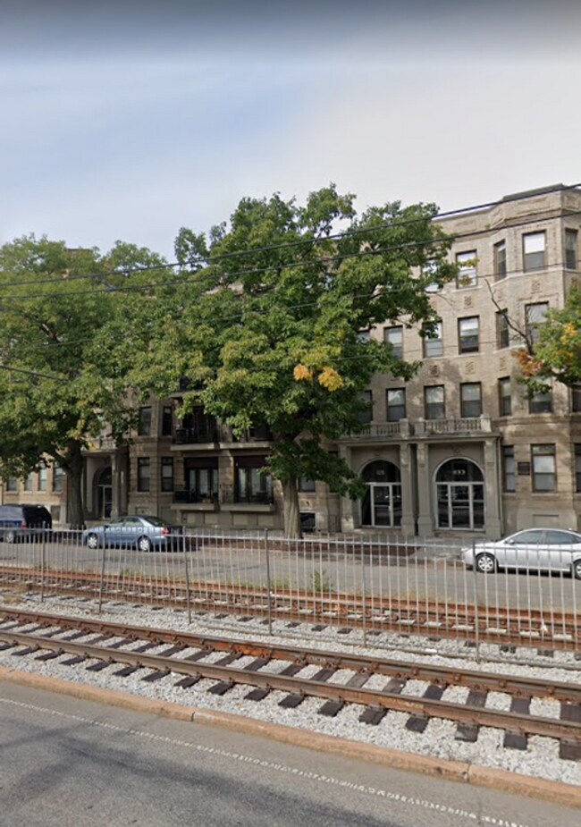 Building Photo - 1129 Commonwealth Ave