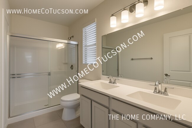 Building Photo - 5560 W Tumacacori Trl