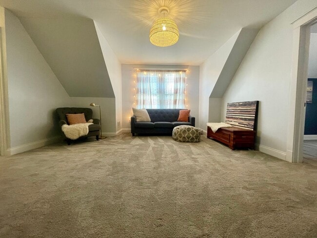 Building Photo - Large Rehabbed Portage Park Bungalow With Oversized Back Yard Oasis