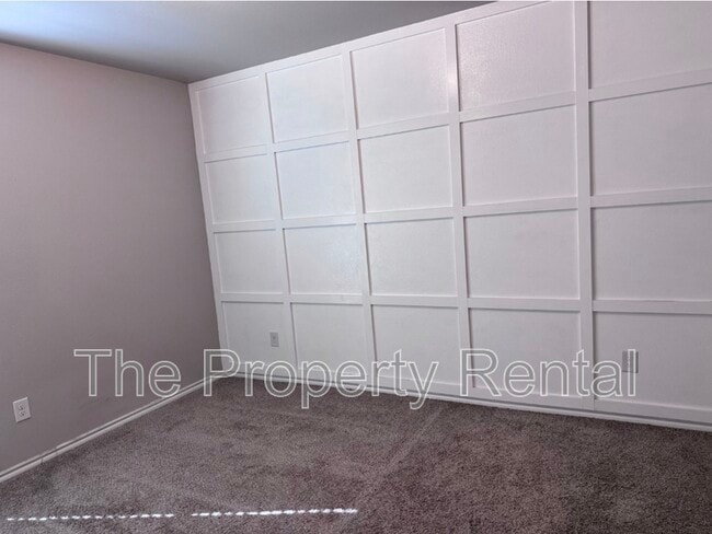 Building Photo - 6817 Baron Dr