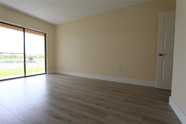 Building Photo - 5200 NW 31st Ave