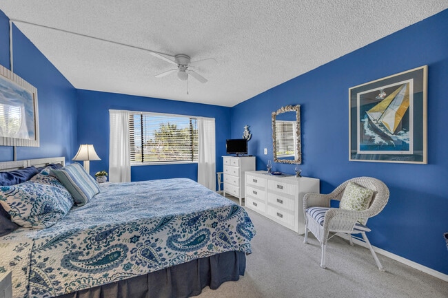 Building Photo - 2400 S Ocean Dr