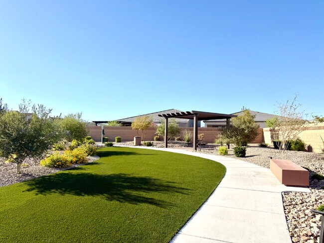 Building Photo - HIVE FALL MOVE-IN SPECIAL: NEWER 2024 BUILD | GATED COMMUNITY | SOLAR INCLUDED