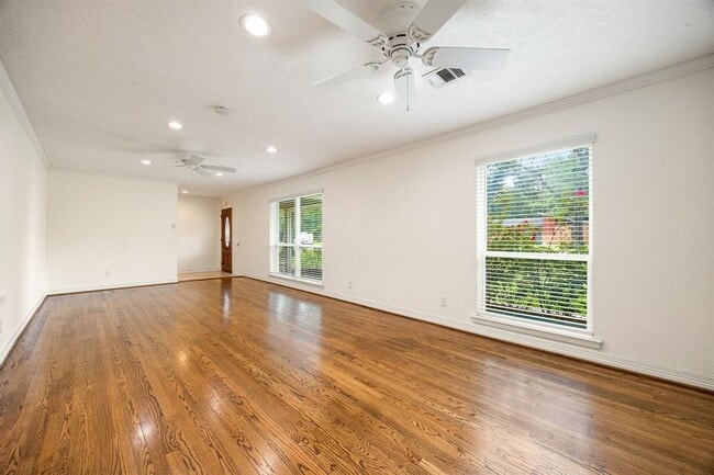 Building Photo - 9762 Tappenbeck Dr