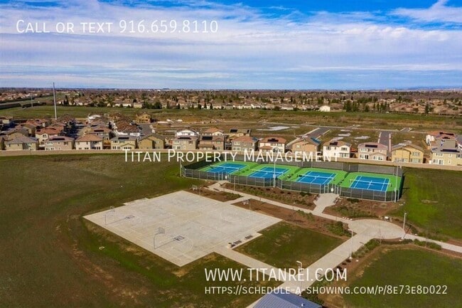 Building Photo - 661 Dover Ln